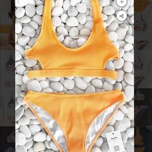 Bikini Set. NEVER WORN! NWT! Pads included.